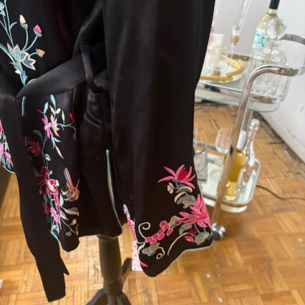 Free People Satin Embroidered kimomo. - Picture 2 of 5